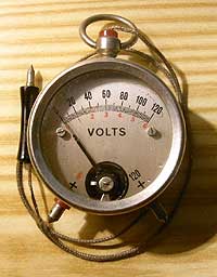 Voltmeter 6 und 120 Volt DC