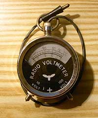 Voltmeter 10 und 100 Volt DC